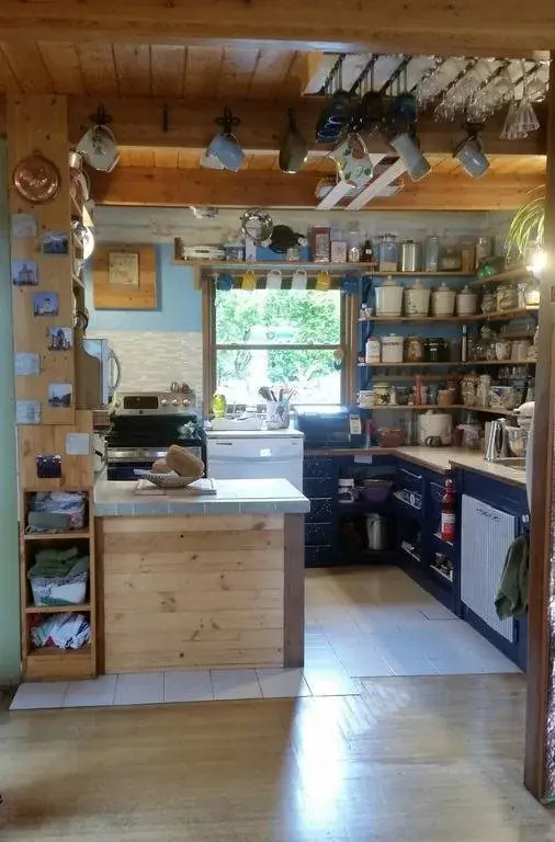 Dolphin House Bed and Breakfast