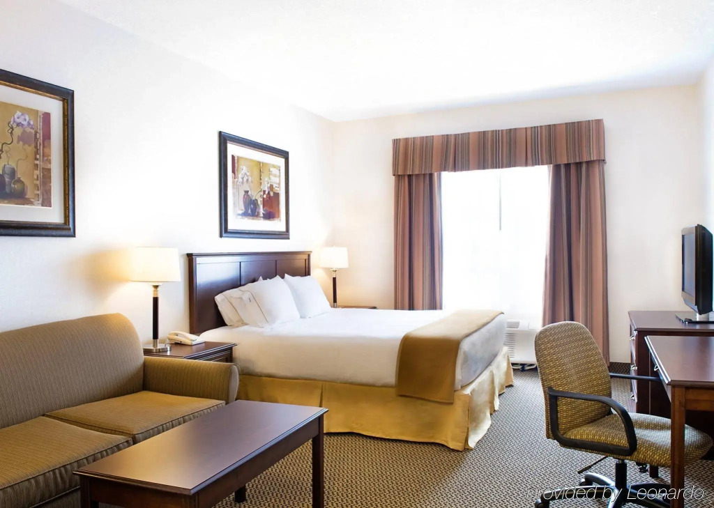 Holiday Inn Express Hotel & Suites - Slave Lake by IHG