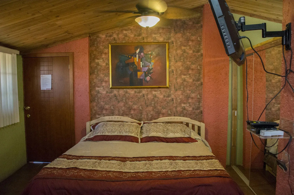 B & B Comfy Inn