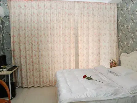 Fashion Style Theme Hotel (Fengcheng Yinzuo Apartment Branch)