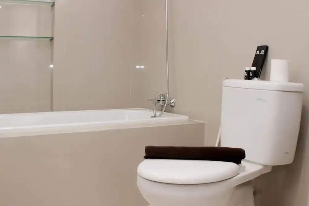 Comfort And Minimalist Studio At Azalea Suites Apartment