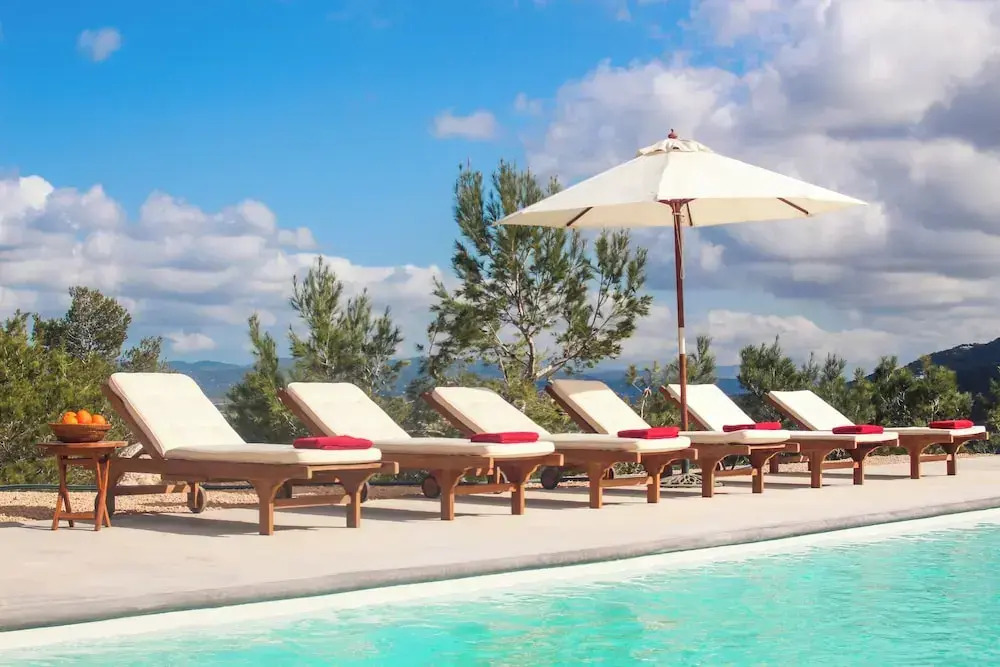 San Josep 6-bed Villa, Sleeps 14, Pool & Sea View