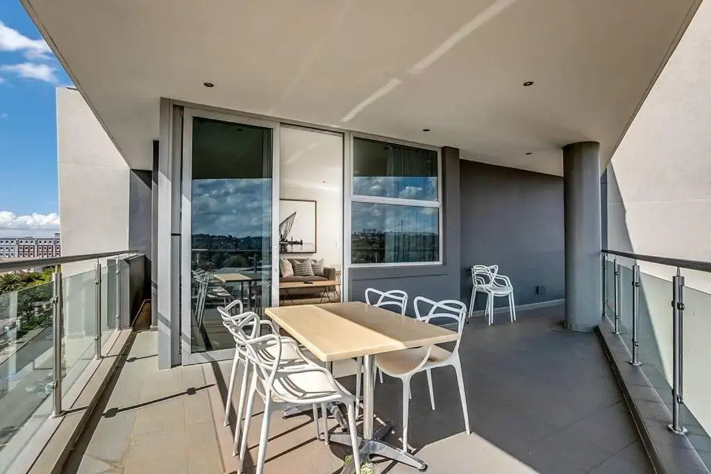 Apex on Smuts 2 bedroom luxury, Wifi