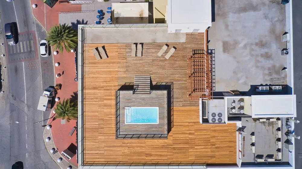 The Cove - Condo Hotel - Palm Beach Strip