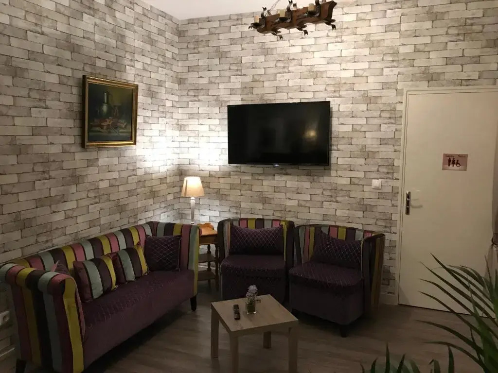 HÔTEL LES IRIS