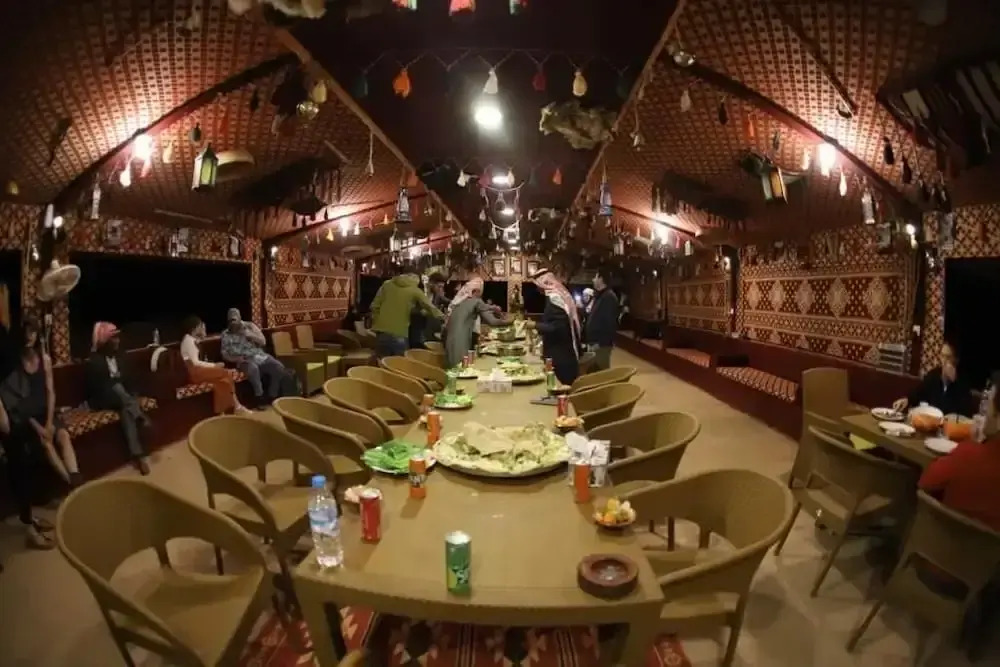 Alamer Hostel Camp