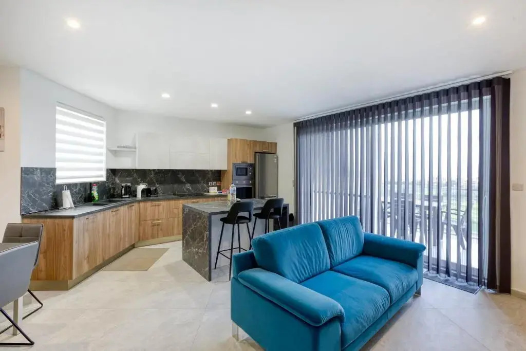 Stunning Apartment With Pool-hosted by Sweetstay