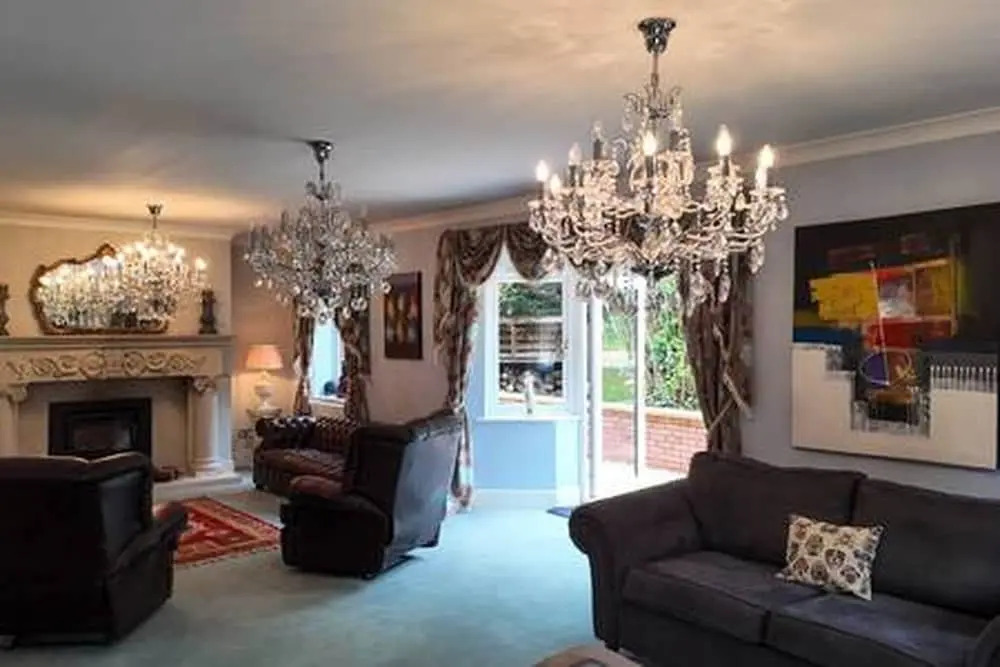 Stratford 4 BR Family Mansion With Pool, Gym & BBQ