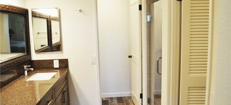 Grand Champions 033 - 2 Br Condo