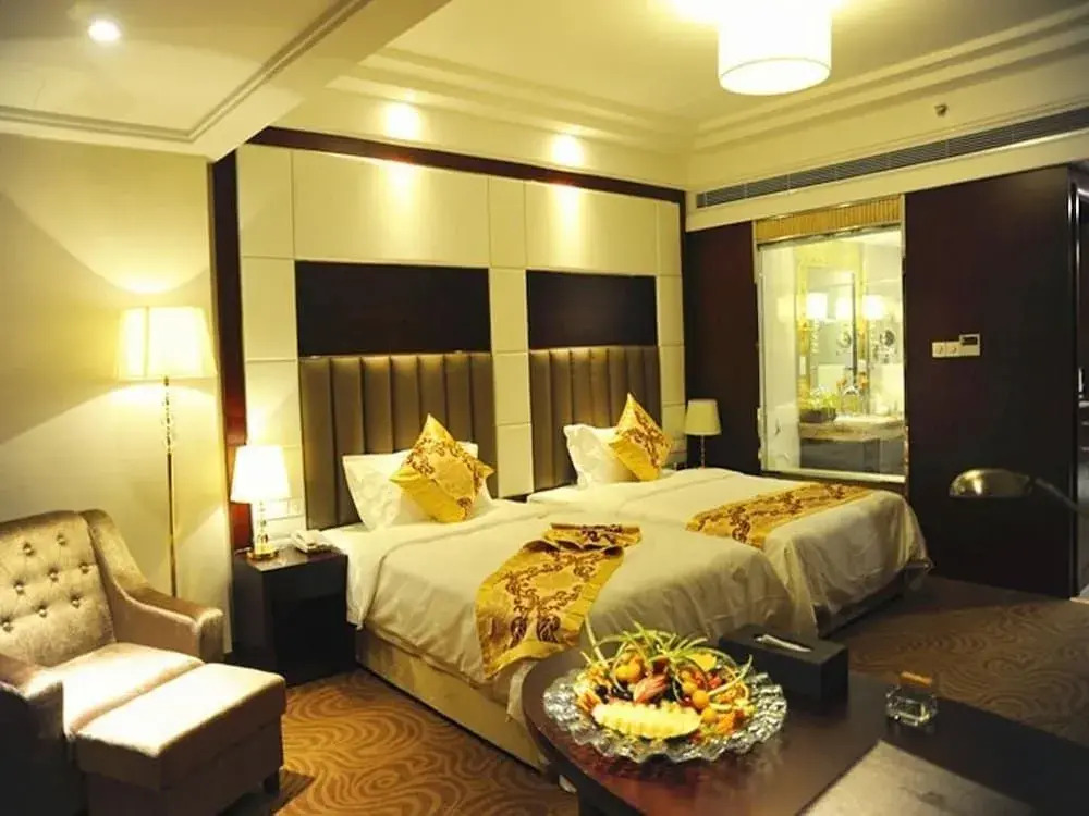 Warmjoy Majesty Hotels