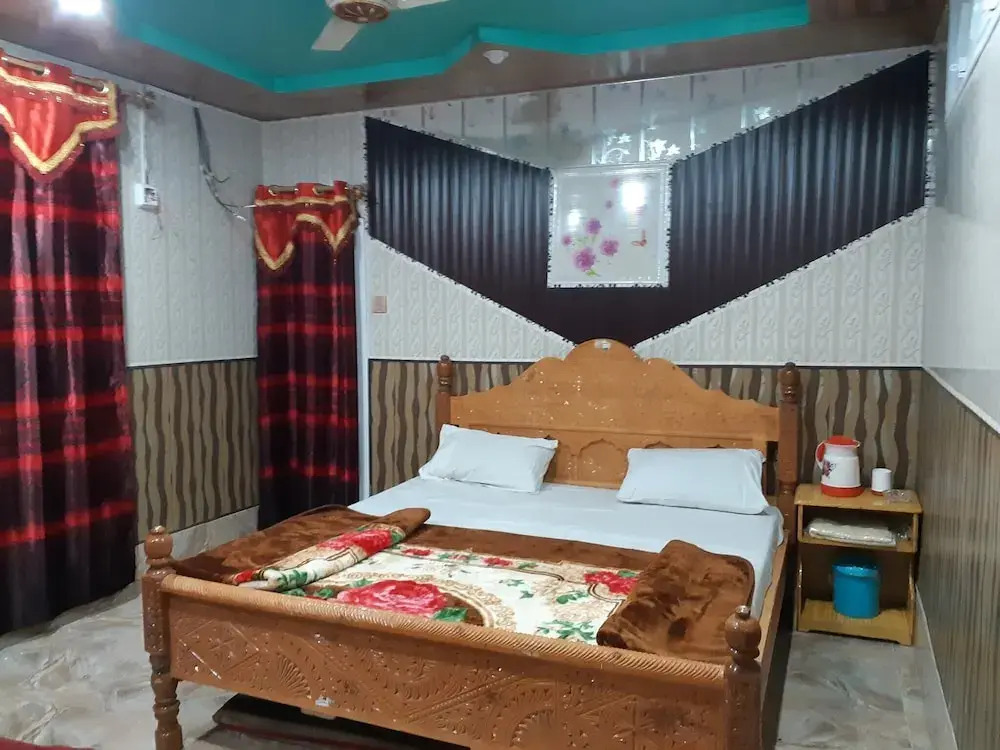 Aryan Swat Hotel