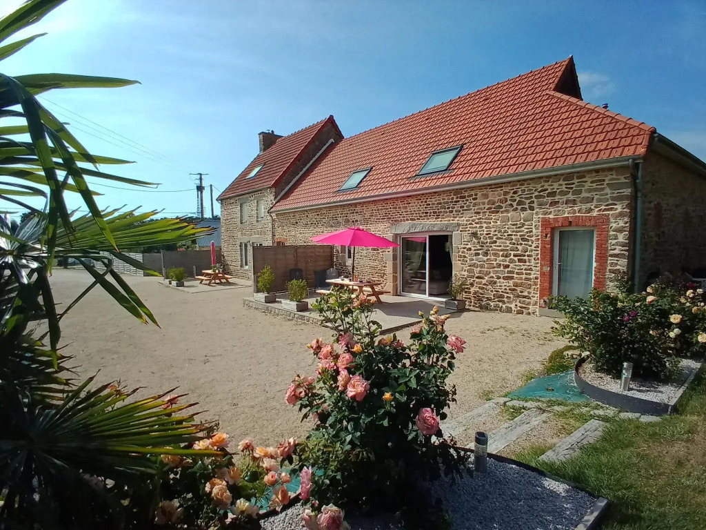 Semi Detached House, Bacilly