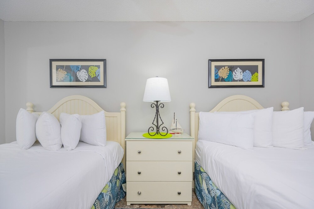 Island Winds West 380 3 Bedroom Condo