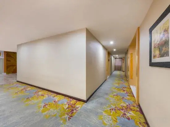 Kelly Hotel (Guangzhou Zengcheng Xintang South Station)