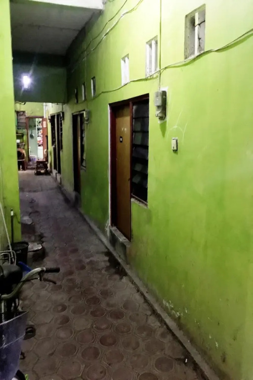 OYO Life 93061 Kost Vicky Syariah