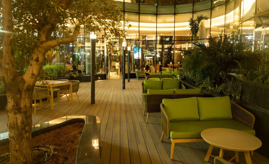 Al Khoory Sky Garden Hotel
