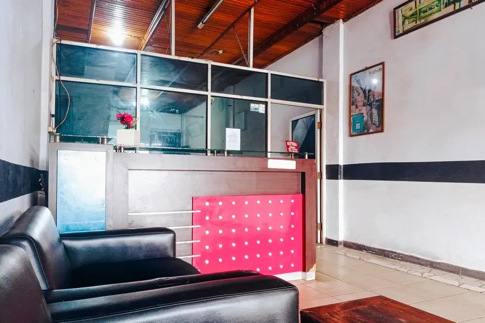RedDoorz at Hotel Island Bengkulu
