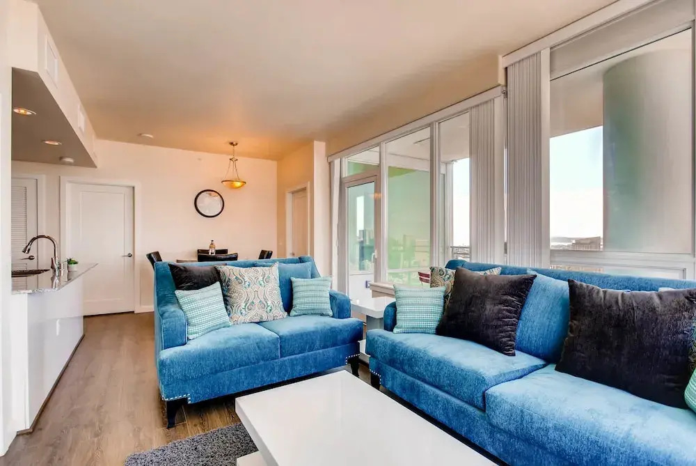 Gorgeous 3 BR  Prime Downtown San Diego