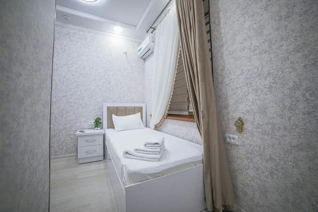 Globus Hotel