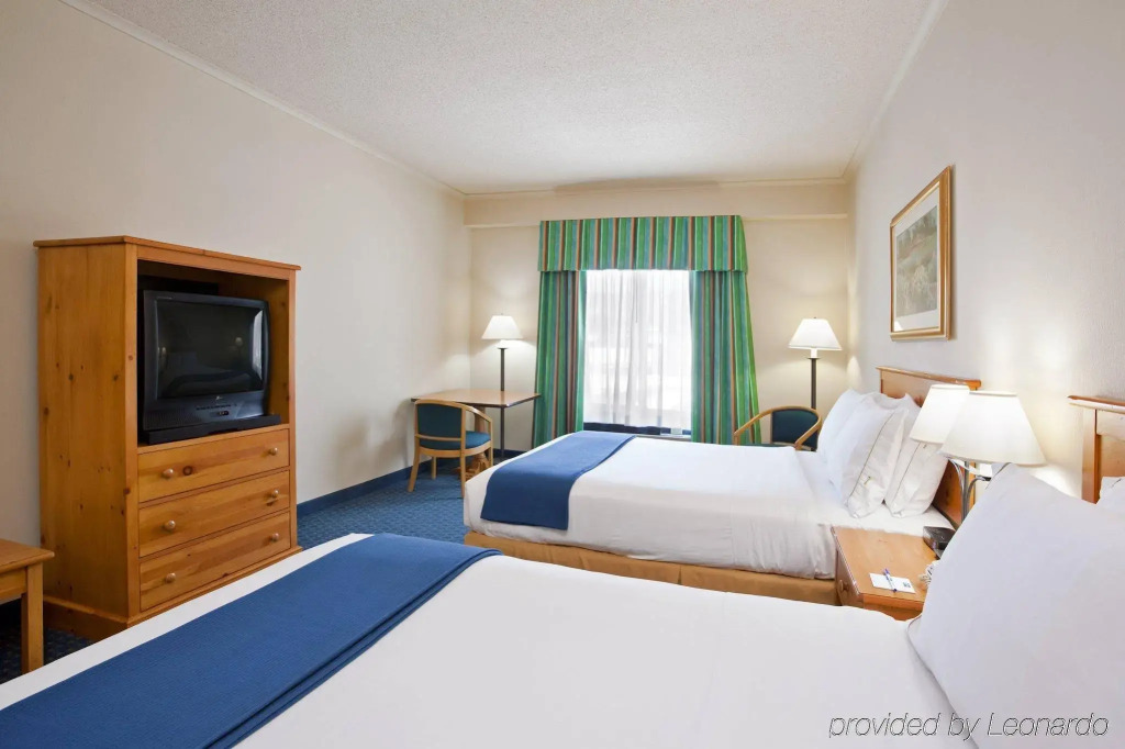 Holiday Inn Express Breezewood by IHG