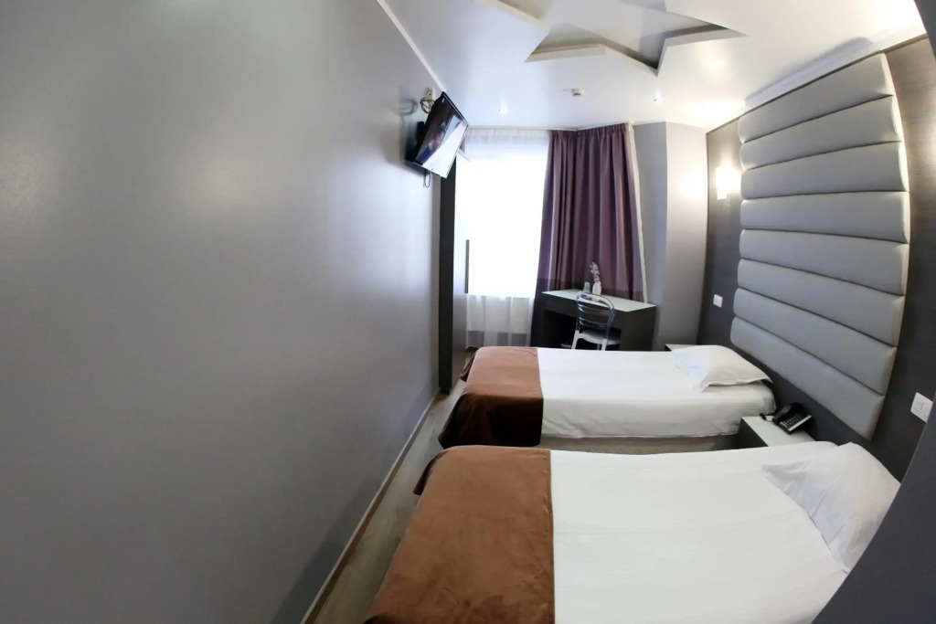 Hotel Phenix