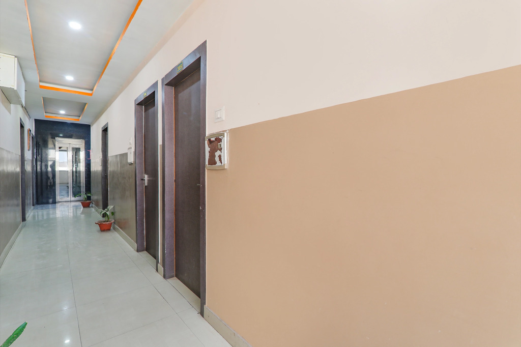 Super Collection O Rajeev Nagar Near Atal Path Formerly Vinayaka