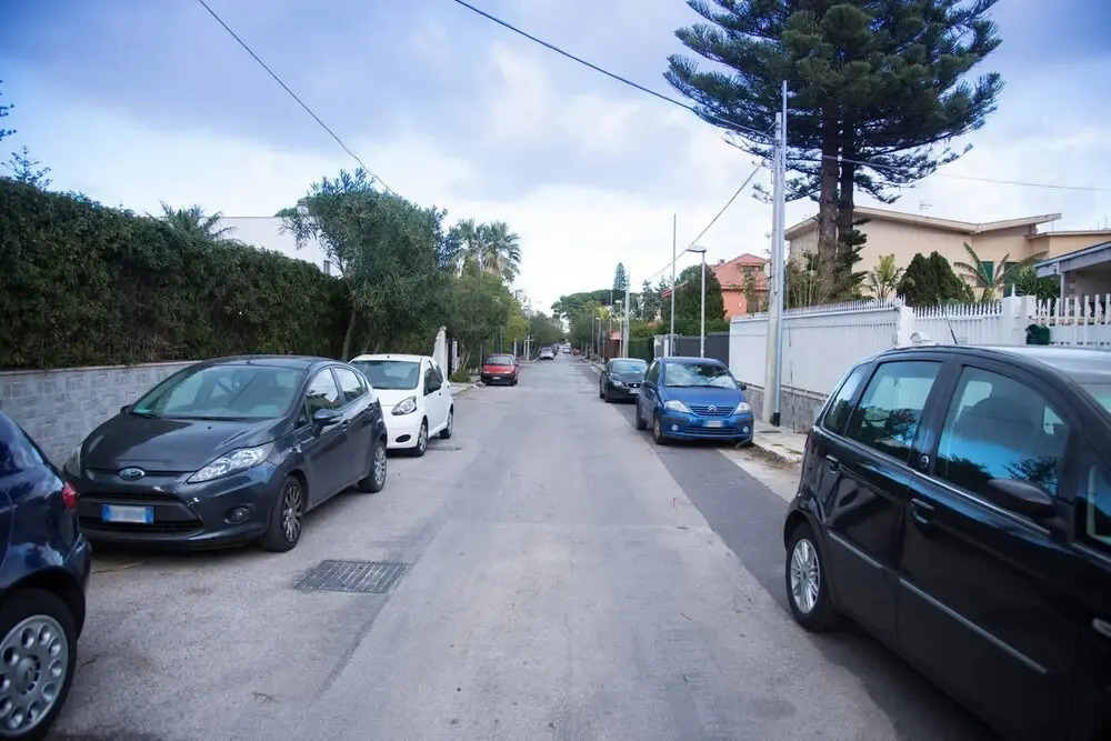 Apartment With one Bedroom in Palermo, With Furnished Terrace and Wifi - 300 m From the Beach