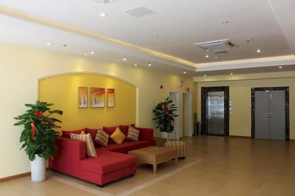 Home Inn Neo Leshan New Plaza Jiaxing Road Food Street