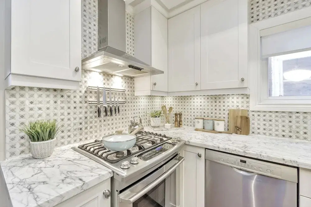QuickStay - Chic & Modern Townhouse in Little Italy