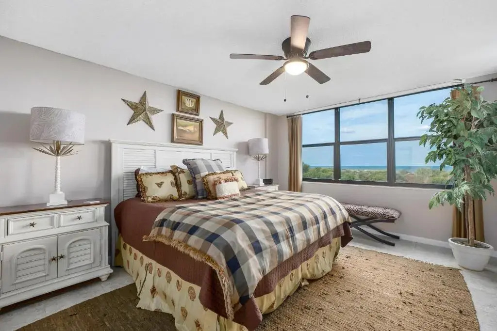 Barefoot Trace 115, 2 Bedrooms, Sleeps 6, Ocean Front, Pool, WiFi