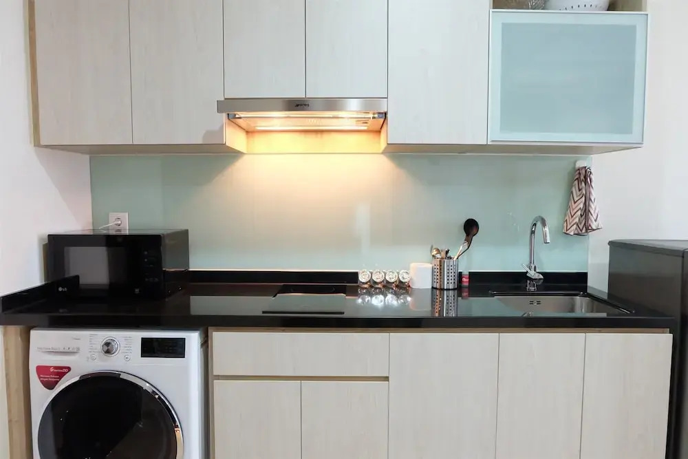Strategic And Comfy Studio Menteng Park Apartment