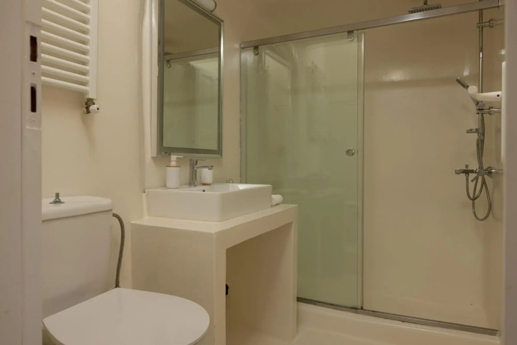 Luxury House with Private Pool 1A