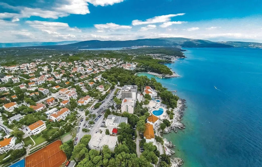 Awesome Home in Malinska With Wifi and 2 Bedrooms