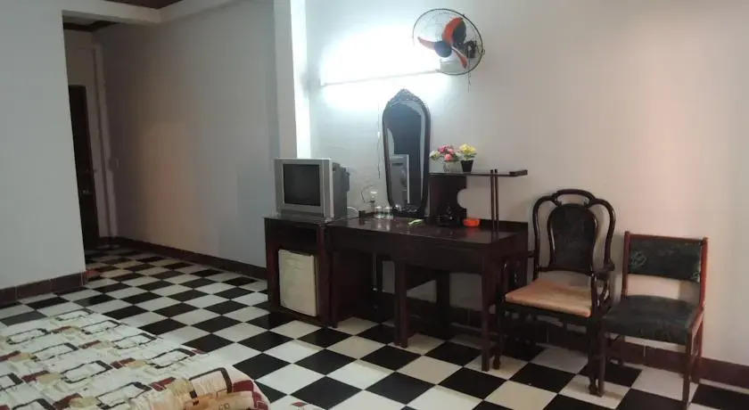Phi Long Hotel