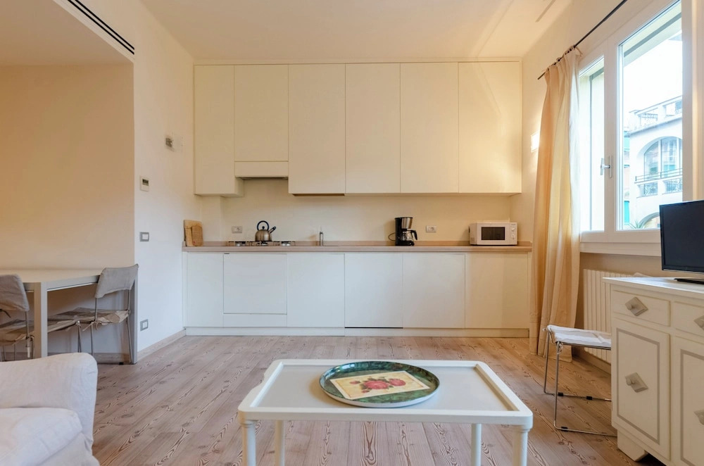 2 Flats Combined Spacious Family Retreat