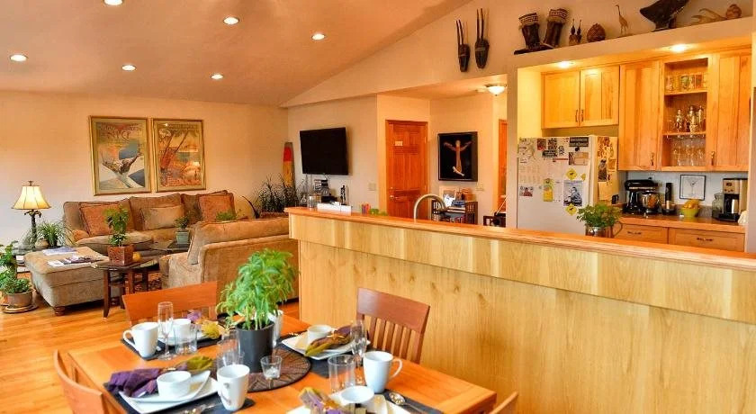 11th Avenue Bed and Breakfast