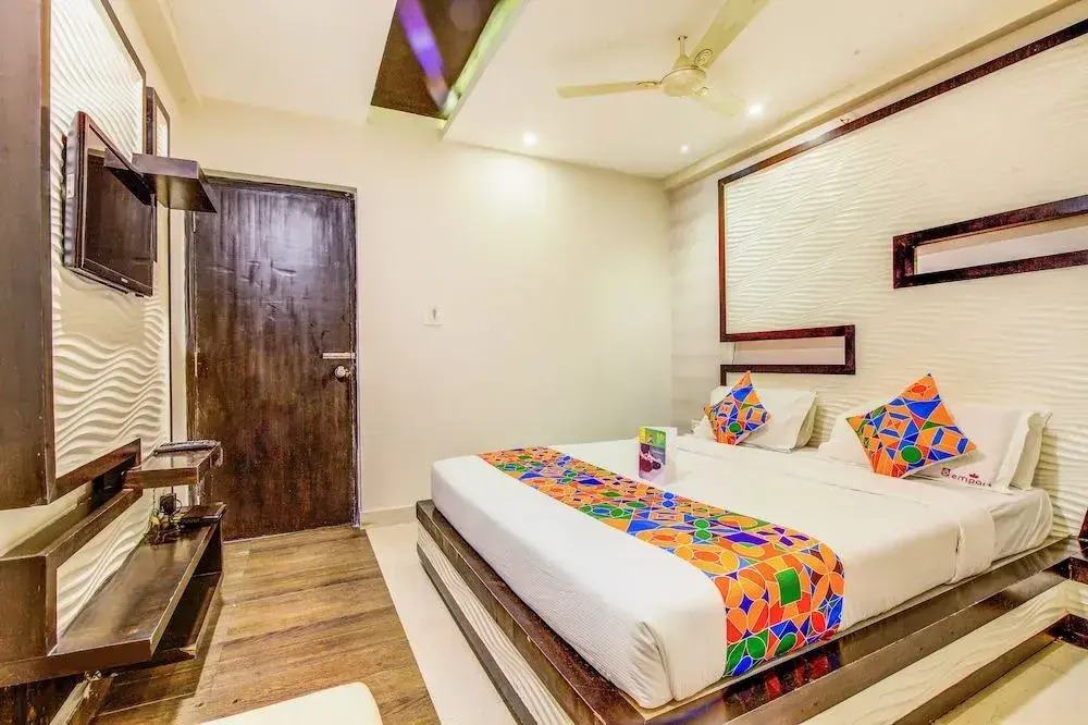 FabHotel Empark