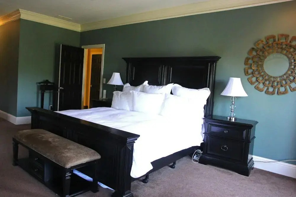 Atlanta Manta - Luxurious 4BR Sleeps 11