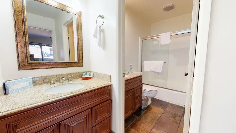 San Sierra 26 Pet-Friendly, Mountain Modern, Walk to The Village by RedAwning