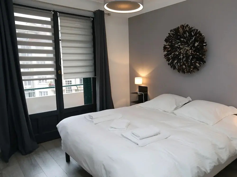 Central, spacious and comfortable 2 bedroom