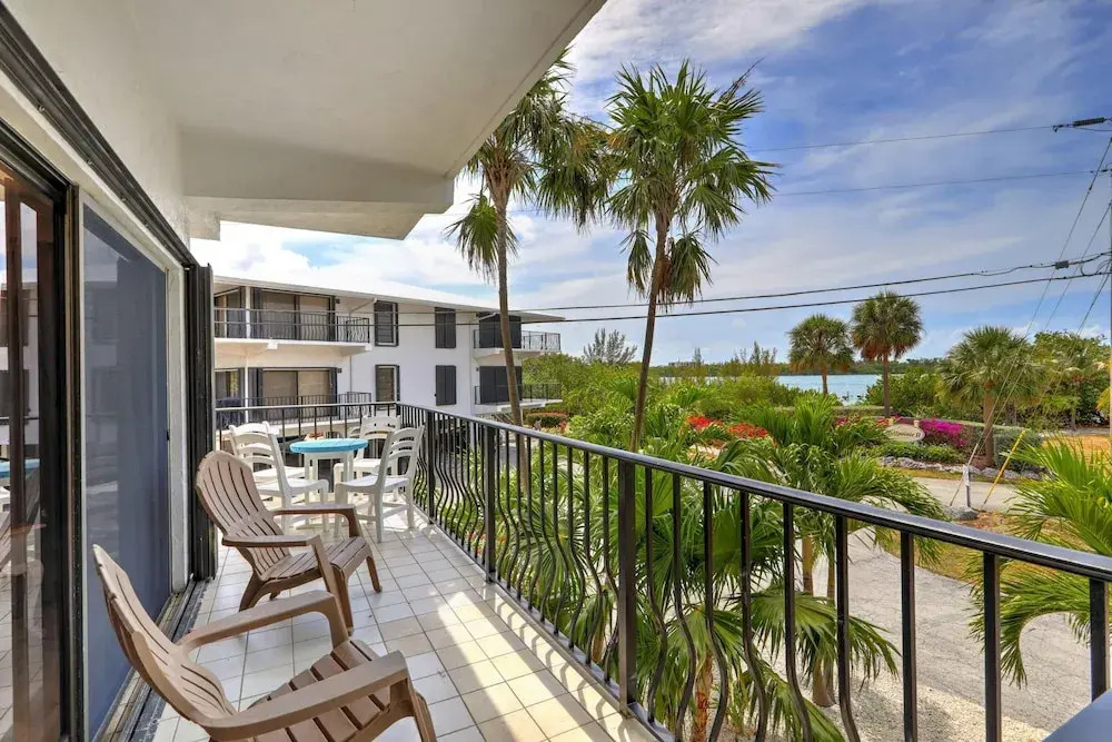 Gulfpointe by Pack and Relax