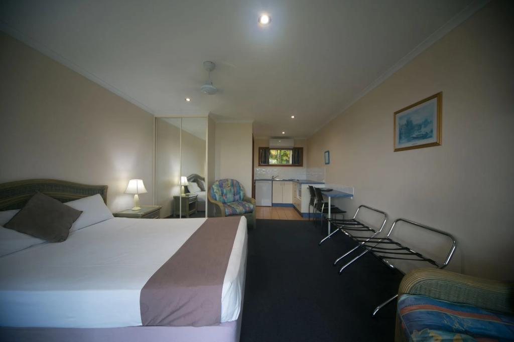 Sunlit Waters Studio Apartments