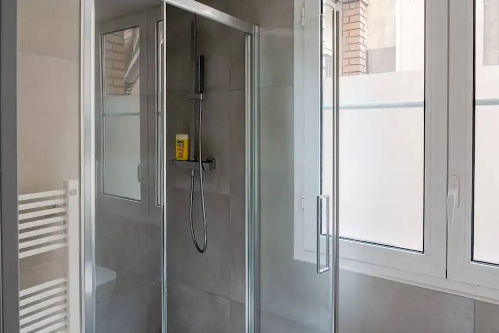 Design Apartment Close to Opera