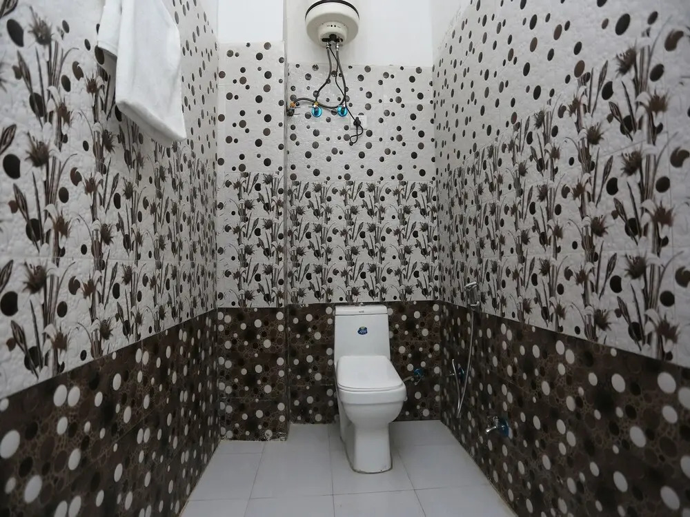 OYO 26628 Hotel Rest Palace