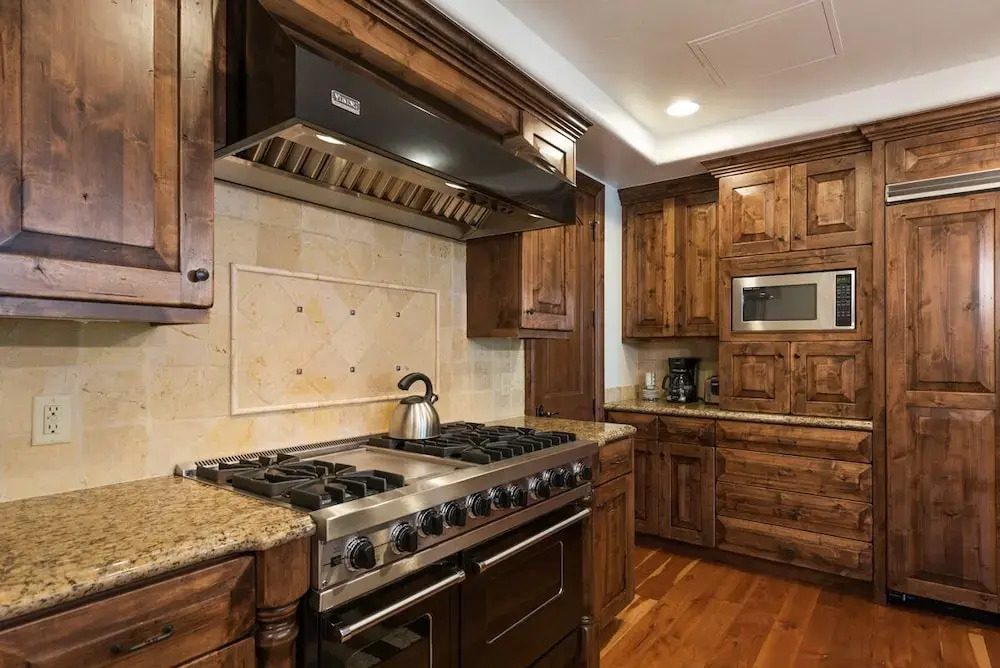 Silver Strike Lodge #403 - 2 Bed + Den