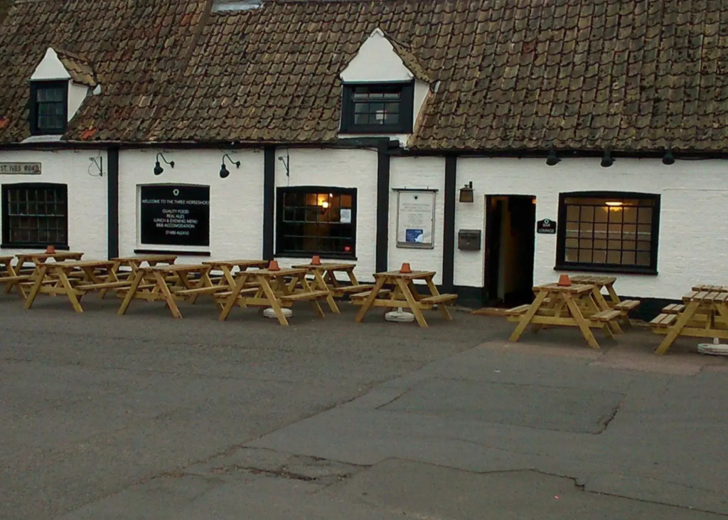 Three Horseshoes Inn