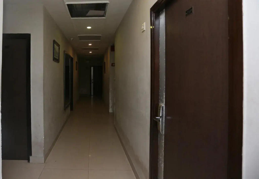 Gujral Hotel By OYO Rooms