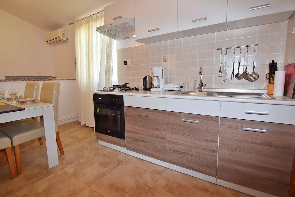 Apartments Jeromela