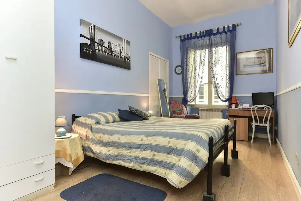 Nicole Rooms
