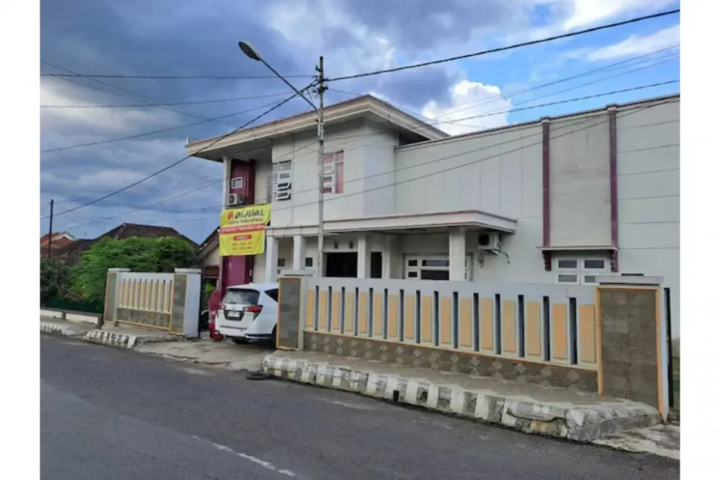 Hotel O Guest House Pahlawan Syariah